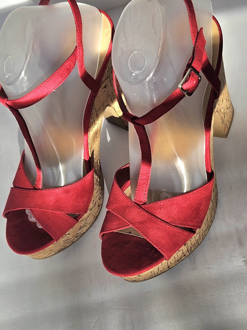 American Rag Cie Red Faux Suede Platform Wedge Sandals Cork Heel Size 10W Wide - Picture 6 of 13